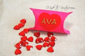 Valentine holder main