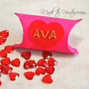 Valentine holder 